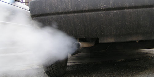 Types of smoke from the exhaust on startup. Causes and solutions