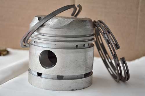 piston with rings