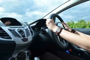 cars with steering wheel on the rigt