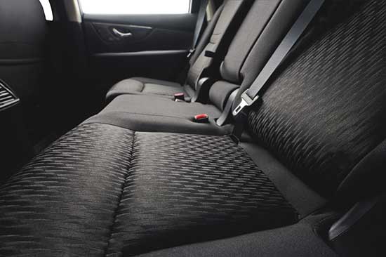 reliable cars with heated cloth seats