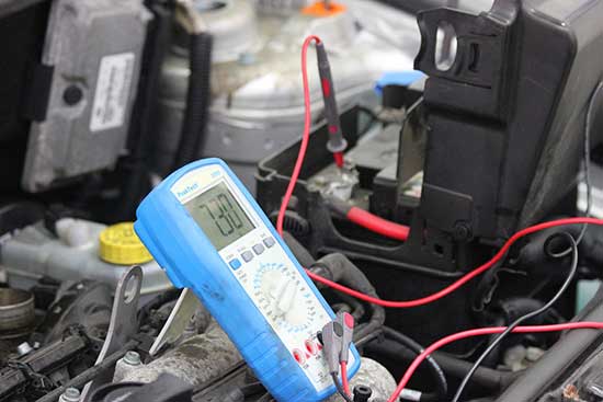 Can A Dead Battery Cause A Car To Die While Driving 