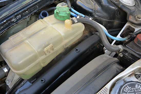 Antifreeze smell but no leaks are present